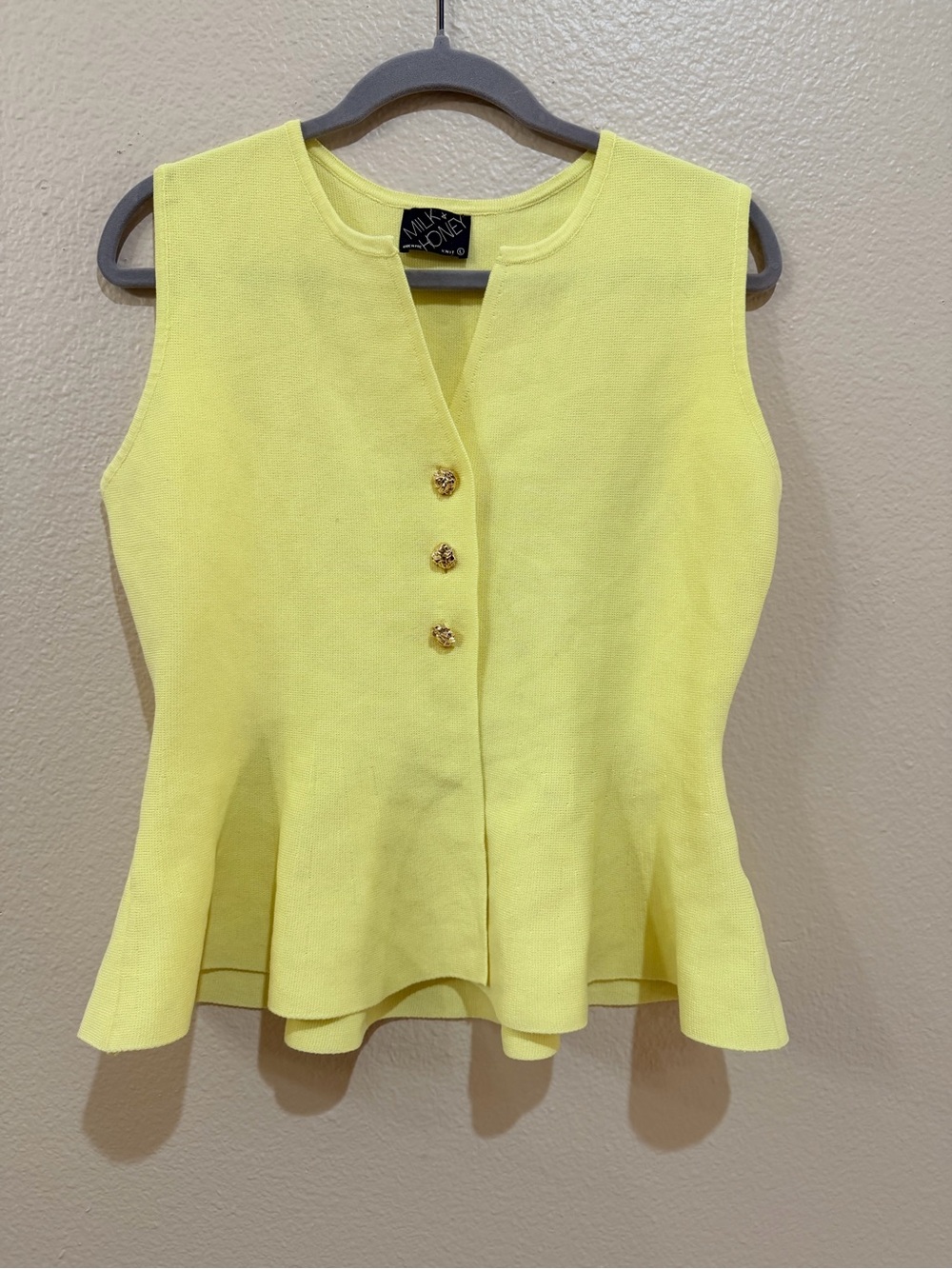 MILK & HONEY Lemon Yellow Peplum Knit Vest Top Sleeveless Gold Button NWOT Large - Picture 1 of 6